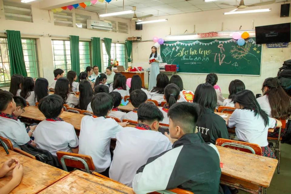 Sinh viên học tiếng Anh tại Ms Hường 135